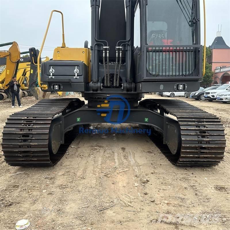 Volvo EC 240 Escavadeiras de esteiras