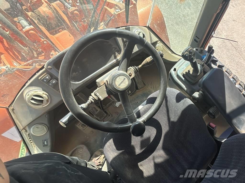 Doosan DL 250-3 Carregadeiras de rodas