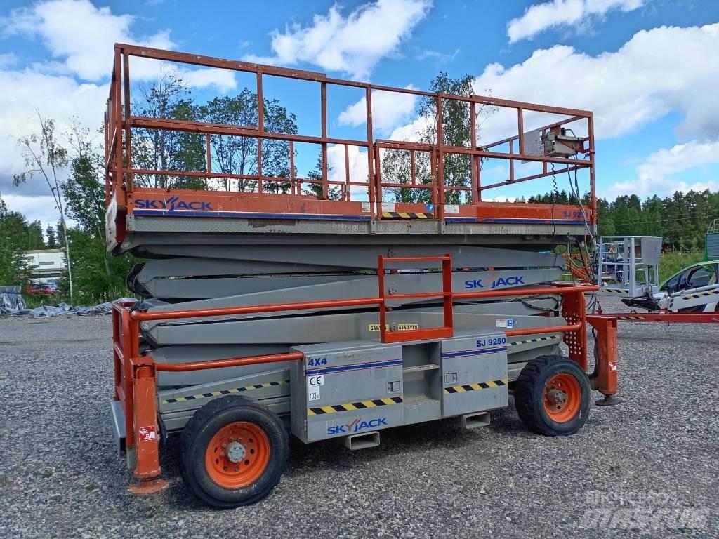 SkyJack SJ 9250 Elevadores de tesoura
