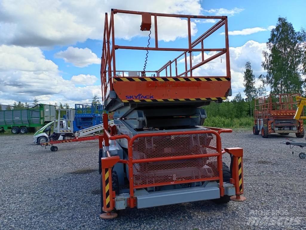 SkyJack SJ 9250 Elevadores de tesoura