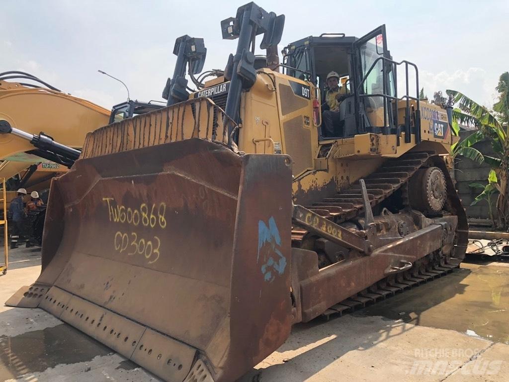 CAT D9T Dozers - Tratores rastos