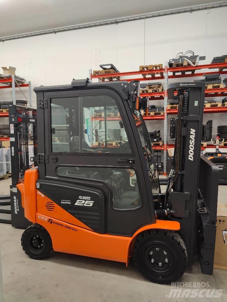 Doosan B25NS TARJOUS! Empilhadores eléctricos