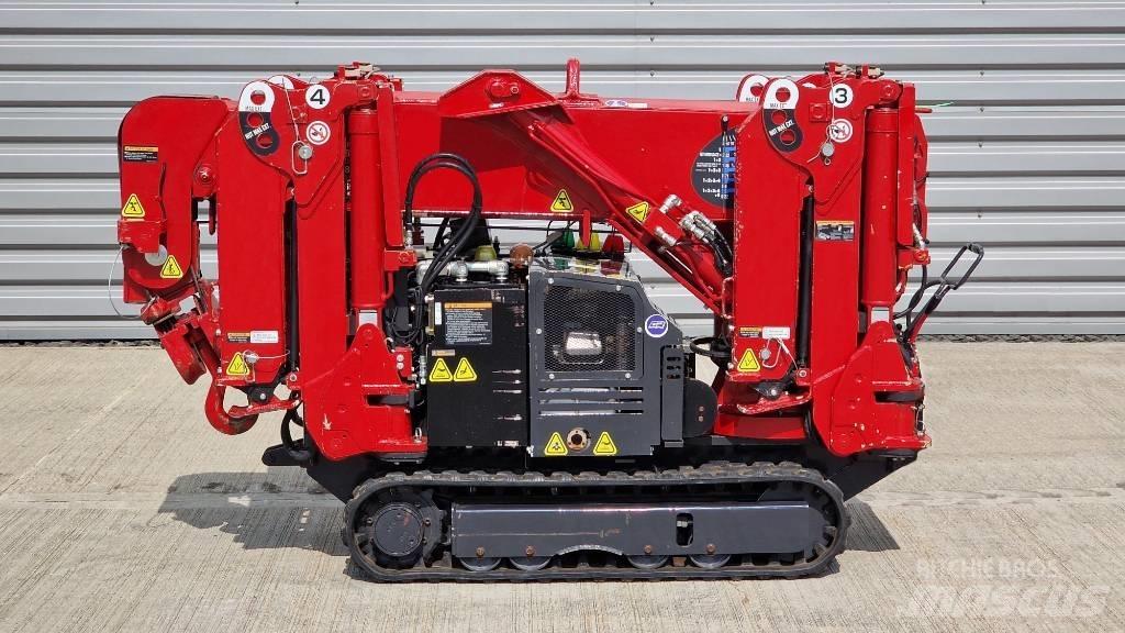 Unic URW 245 Mini gruas