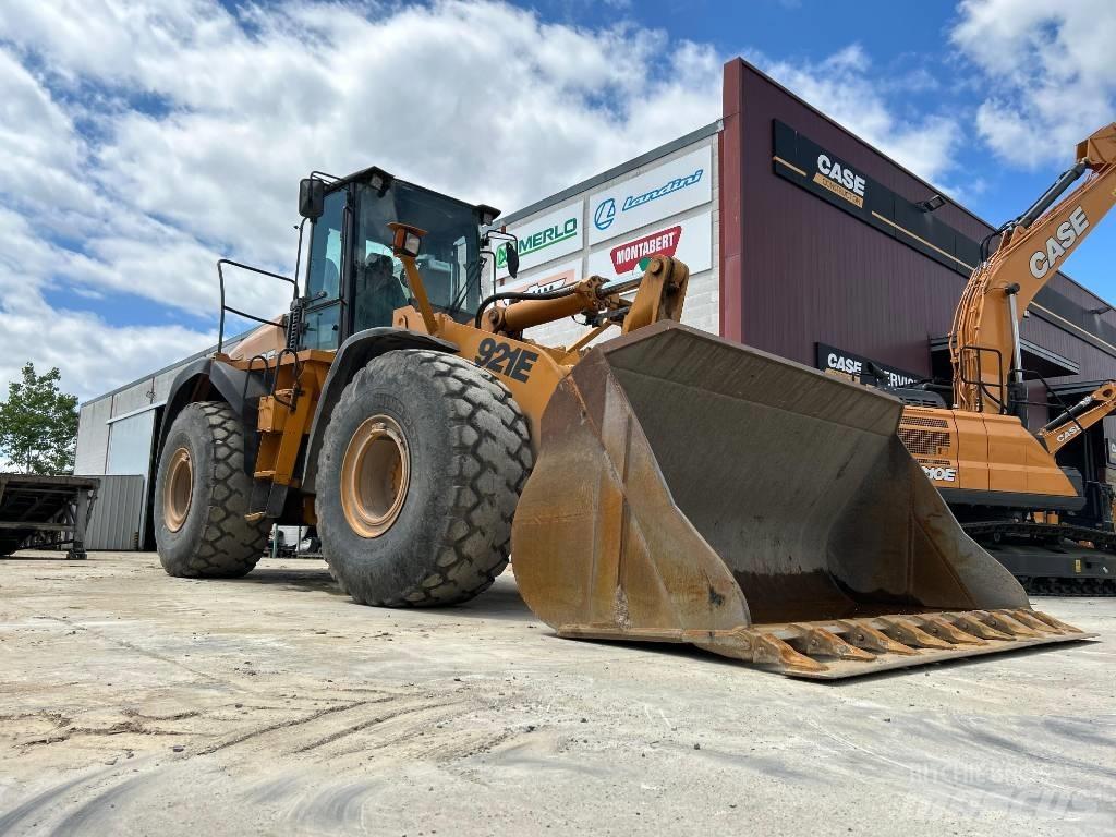 CASE 921 E Carregadeiras de rodas