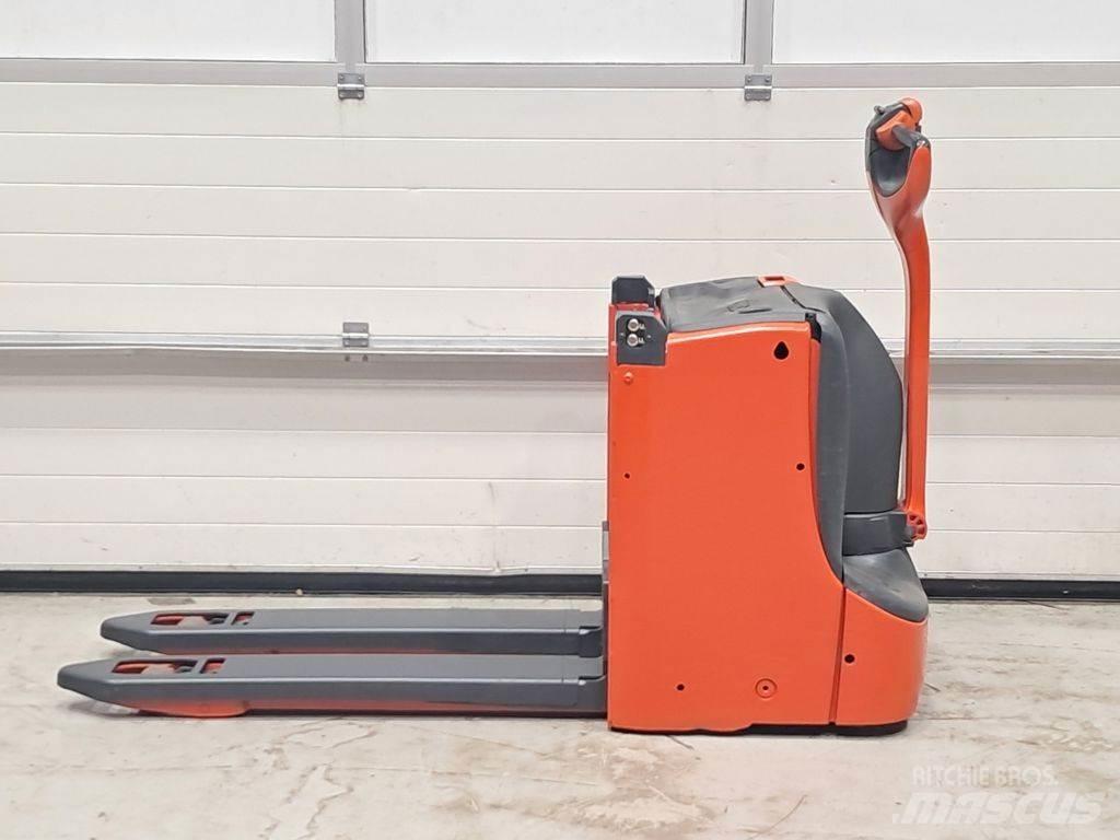 Linde T16L Porta palettes