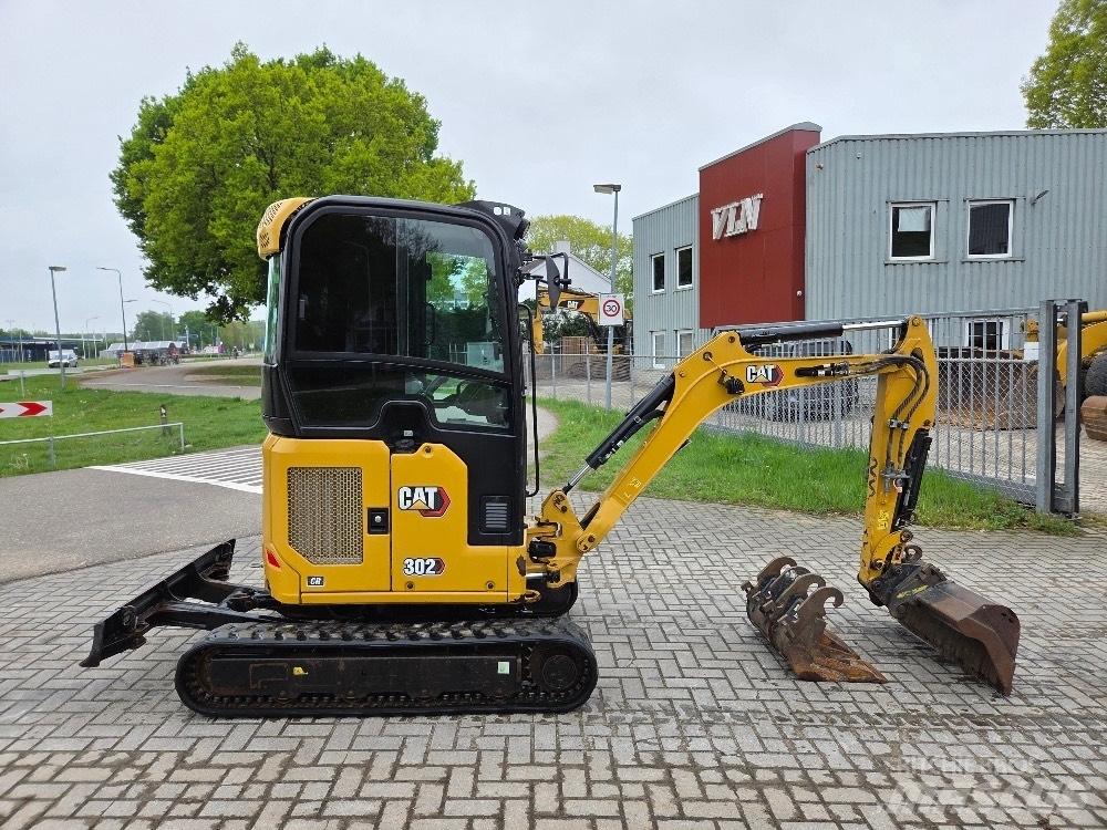 CAT 302CR Miniescavadeiras