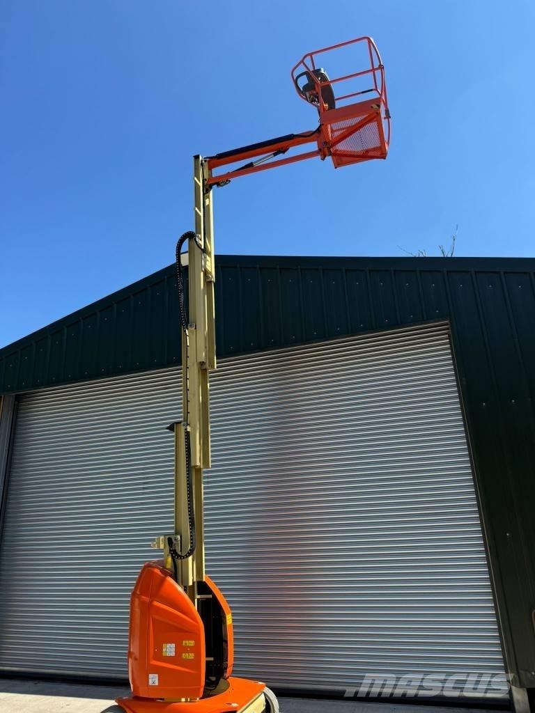 JLG Toucan 10 E-L Plataformas de Mastro Vertical