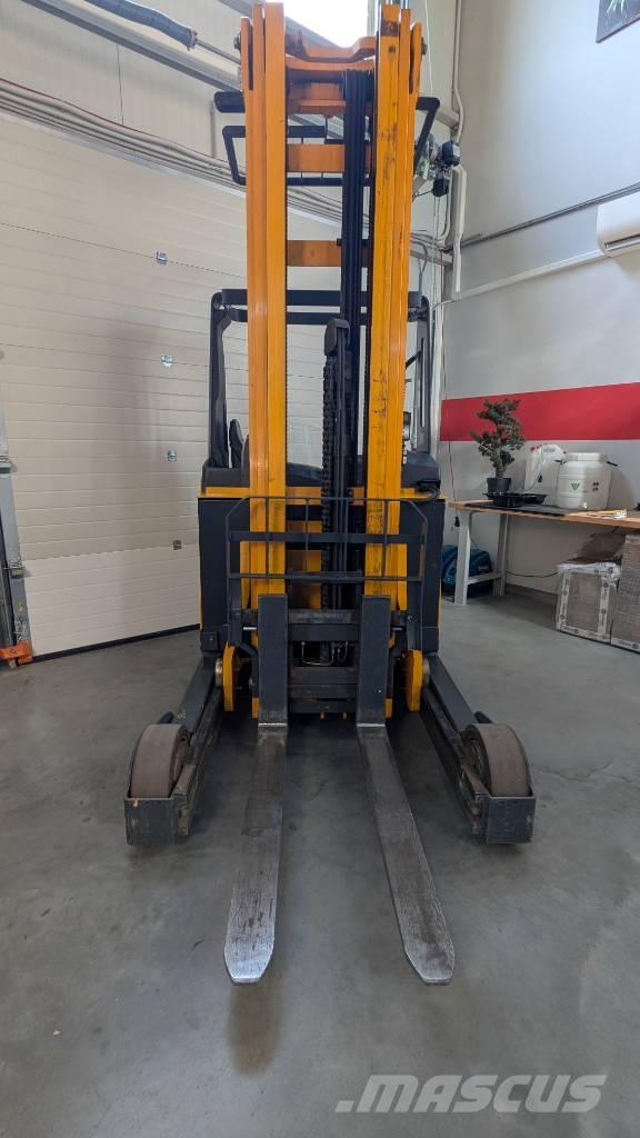 Jungheinrich ETV 325 Empilhadores Elevadores
