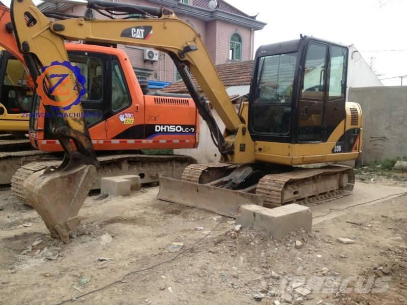 CAT 306 Miniescavadeiras