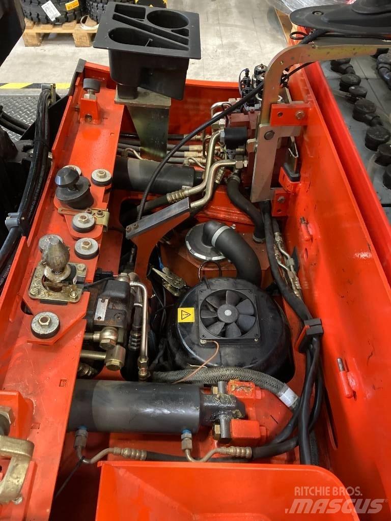 Linde E25/600/336 Empilhadores de via estreita