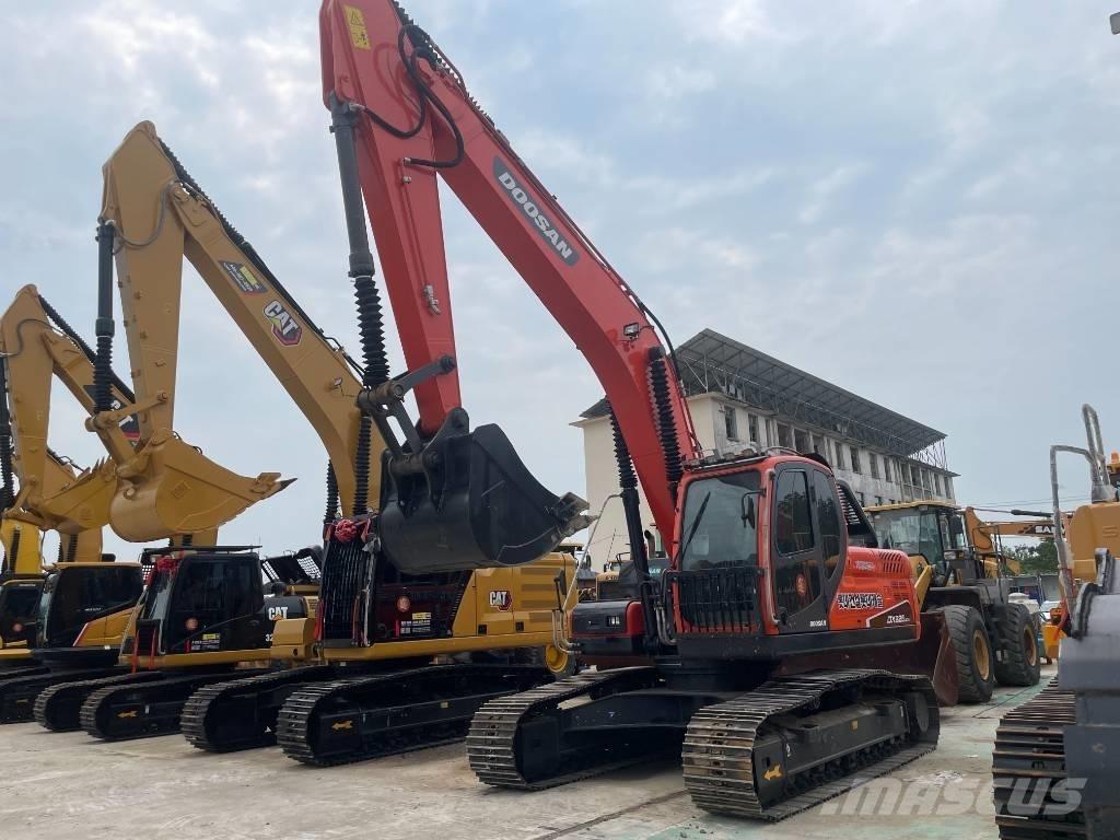 Doosan DX 225 LCA Escavadeiras de esteiras
