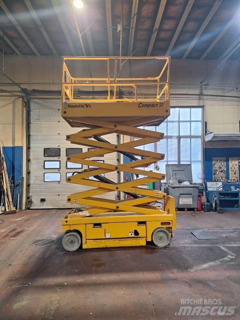 Haulotte Compact 12 Elevadores de tesoura