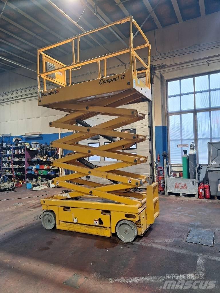 Haulotte Compact 12 Elevadores de tesoura