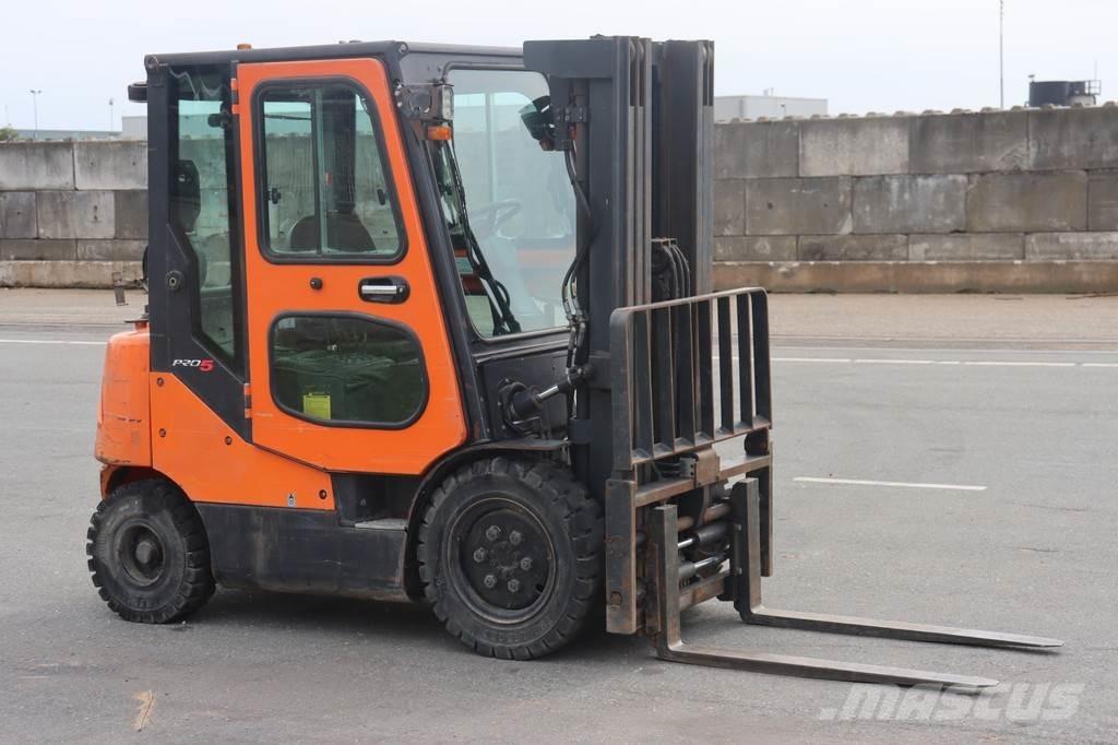 Doosan G25E-5 Empilhadores a gás