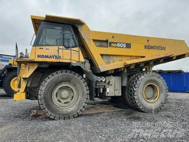 Komatsu HD 605-7EO Camiőes basculantes rígidos