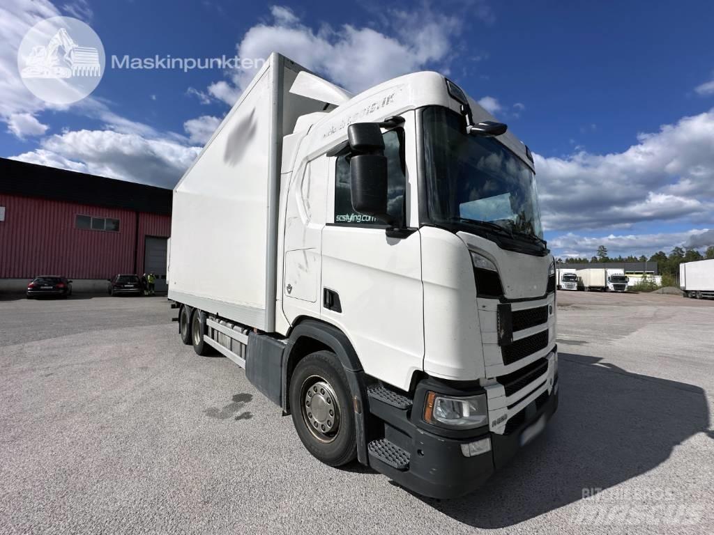 Scania R 520 Caminhões de caixa fechada