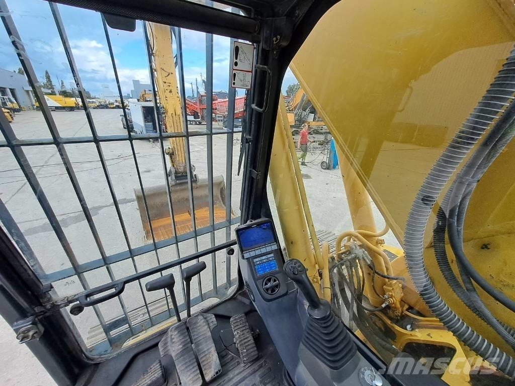 Komatsu HB215LC-2 Escavadeiras de esteiras