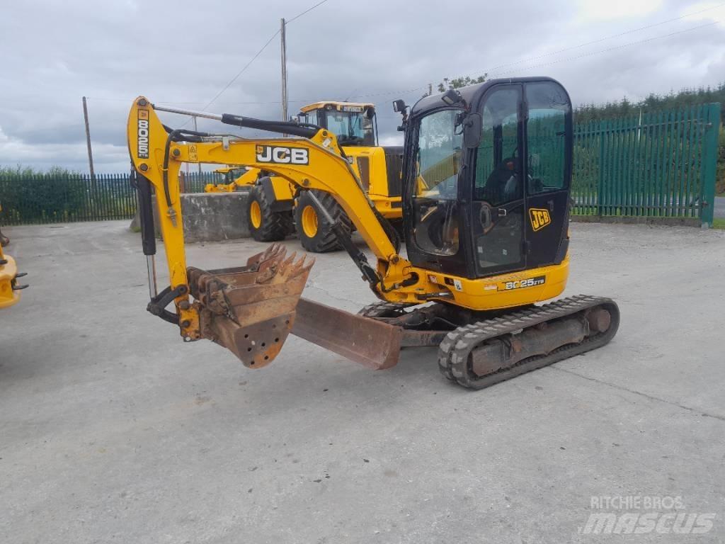 JCB 8025 Miniescavadeiras