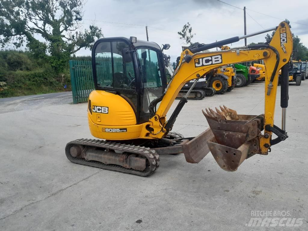 JCB 8025 Miniescavadeiras