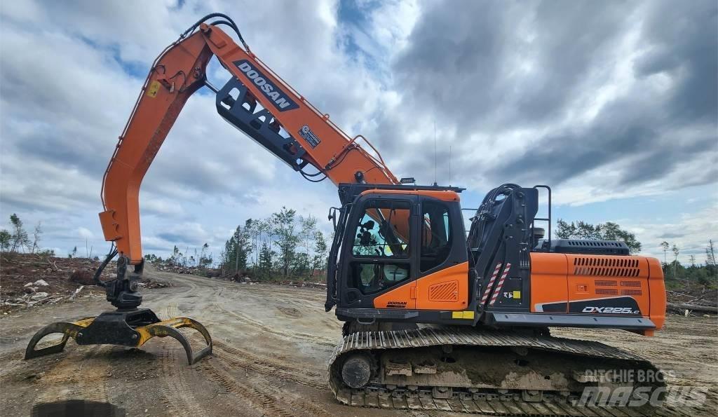 Doosan DX 225 LC-5 Escavadeiras de esteiras