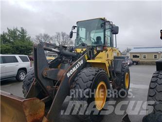 Komatsu WA 200 Carregadeiras de rodas