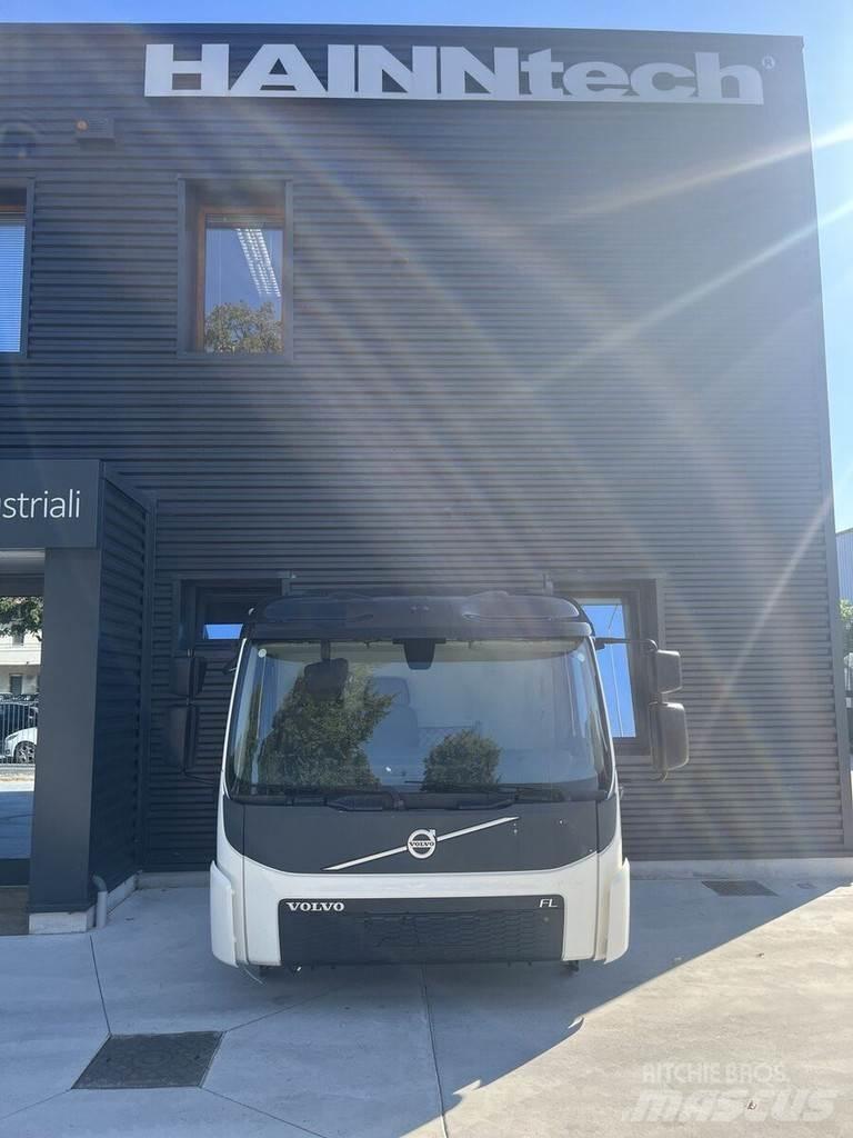 Volvo Day Cab Cabines e interior