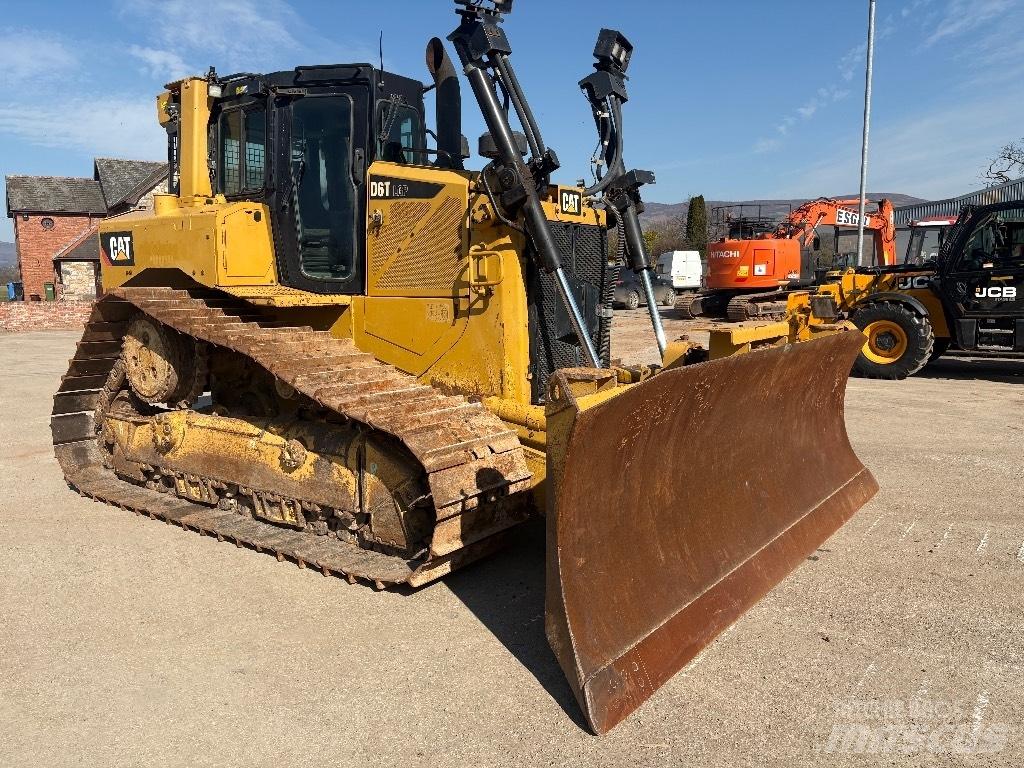 CAT D 6 T LGP VPAT Dozers - Tratores rastos
