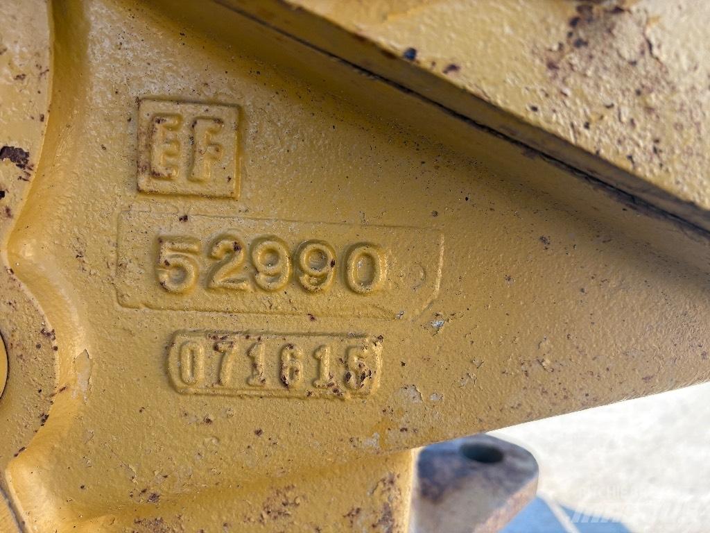 CAT D 6 T LGP VPAT Dozers - Tratores rastos