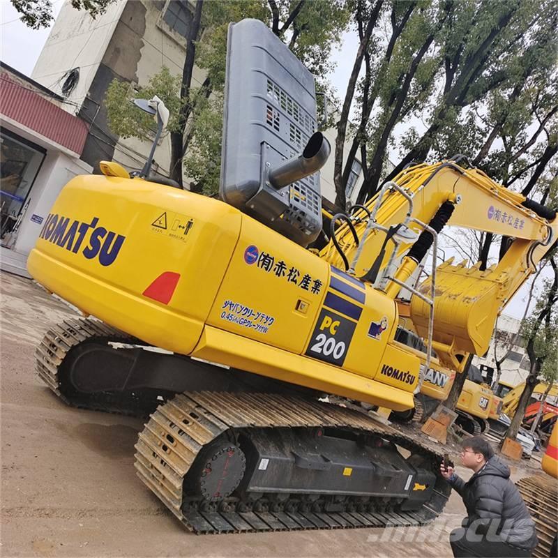 Komatsu PC 200-8 Escavadeiras de esteiras