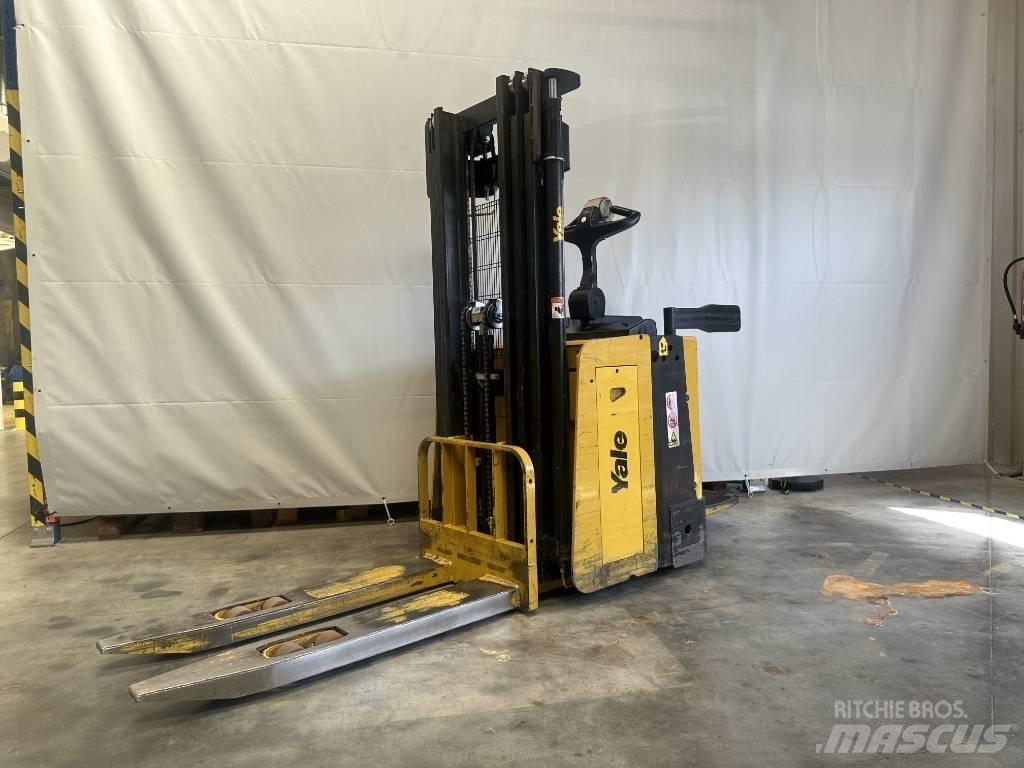 Yale ms15 Empilhador para operador externo