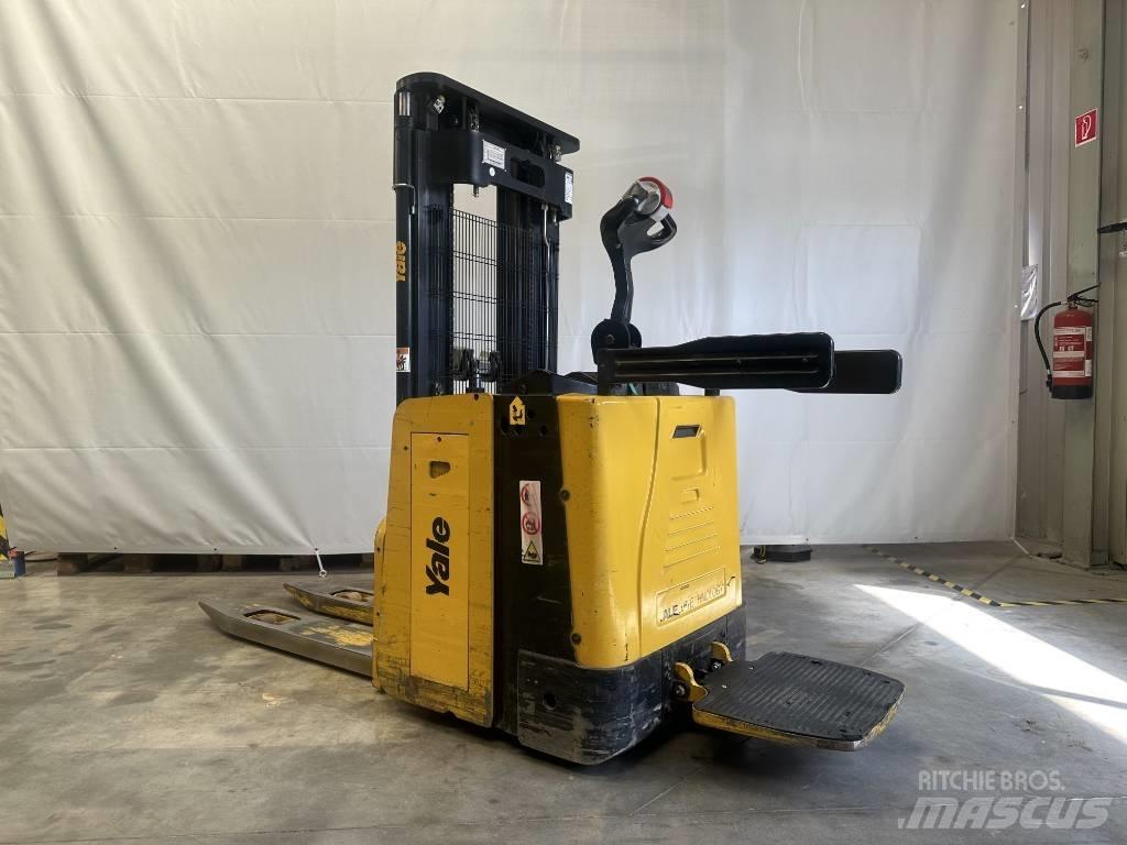 Yale ms15 Empilhador para operador externo