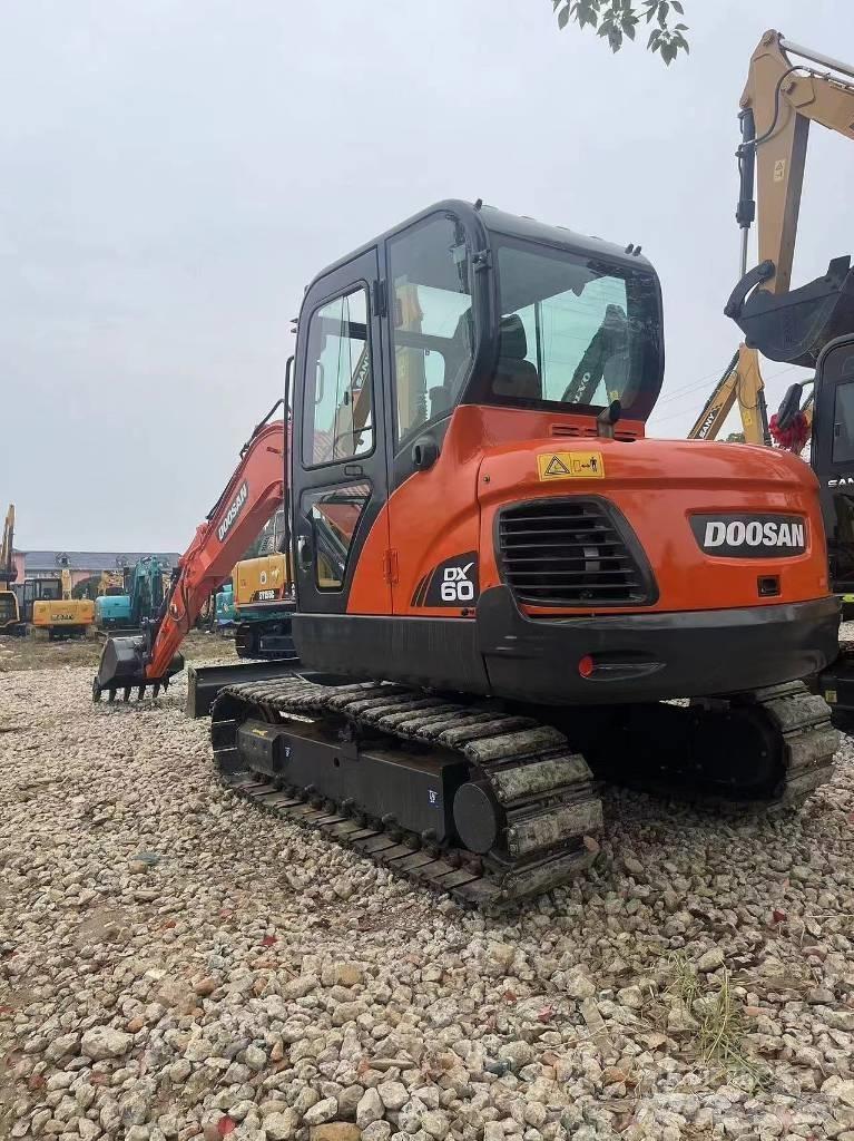 Doosan DX60 Miniescavadeiras