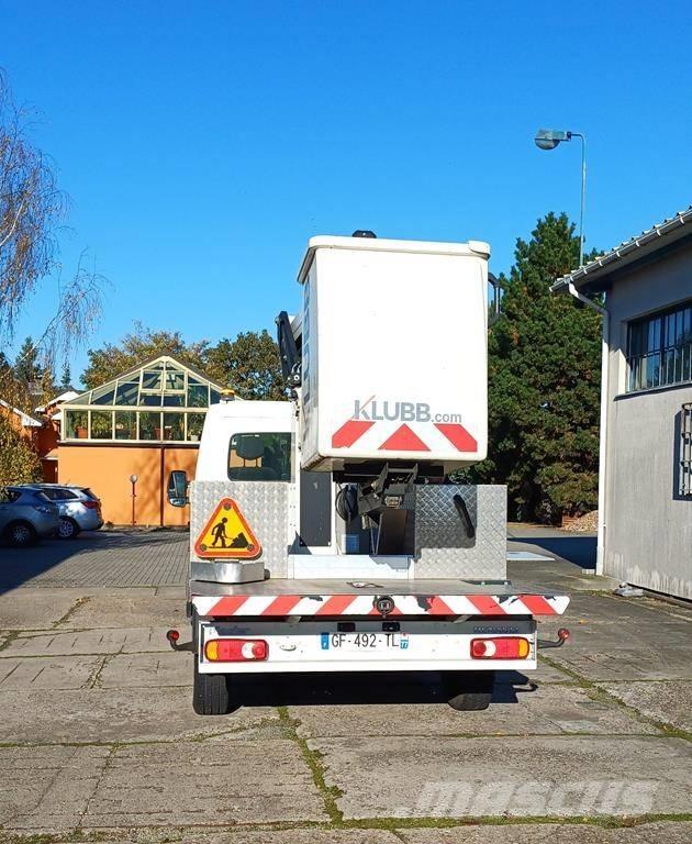 Klubb KL26 Plataformas aéreas montadas em camião