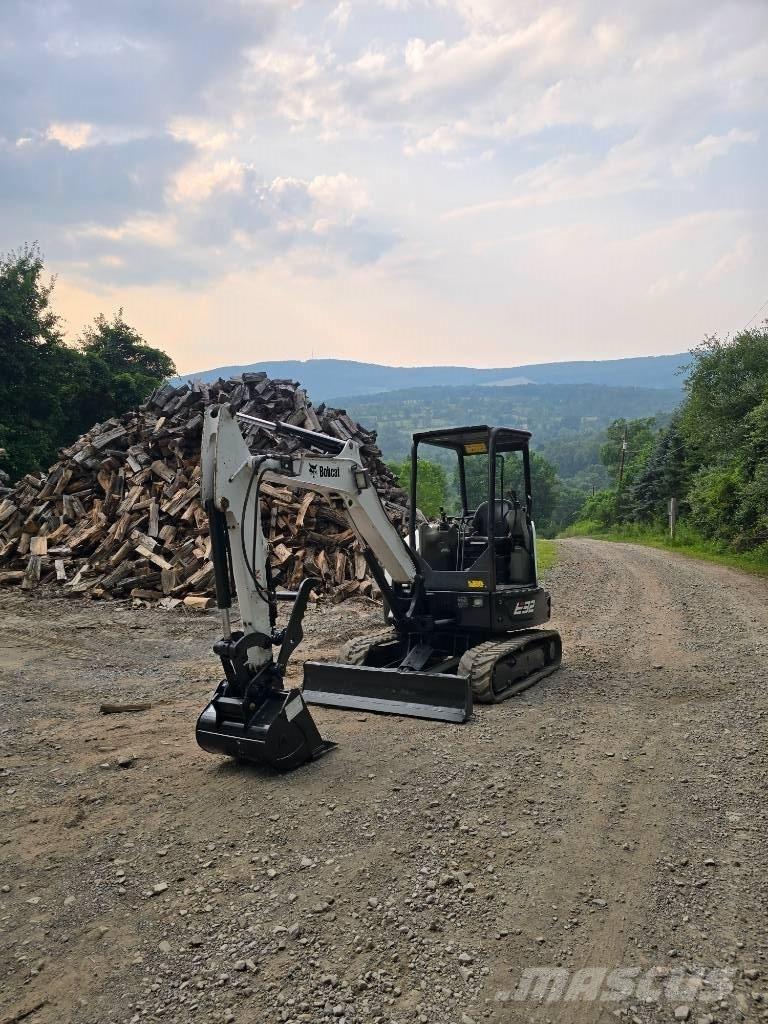 Bobcat E 32 Miniescavadeiras
