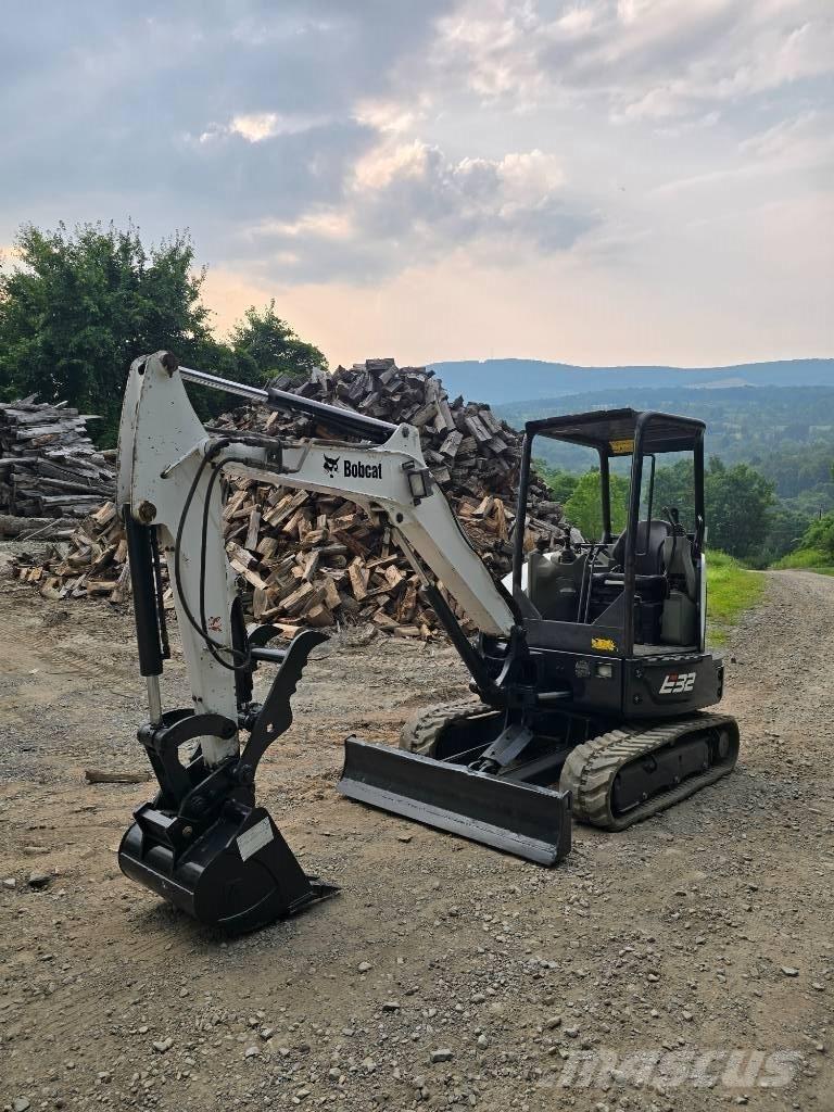 Bobcat E 32 Miniescavadeiras
