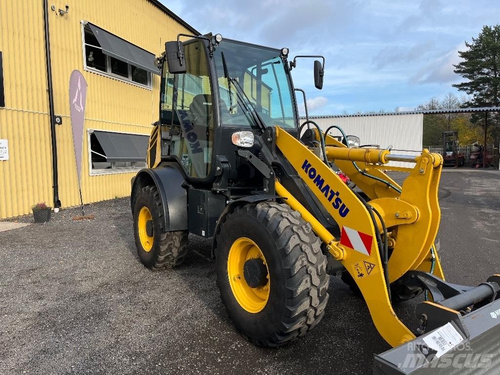 Komatsu WA80M-8 Carregadeiras de rodas