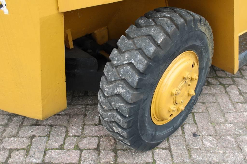 CAT V 130 Empilhadores Diesel