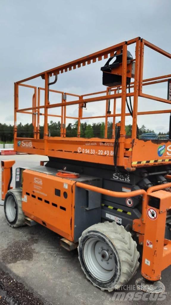 SkyJack SJ 6832 RTE Elevadores de tesoura