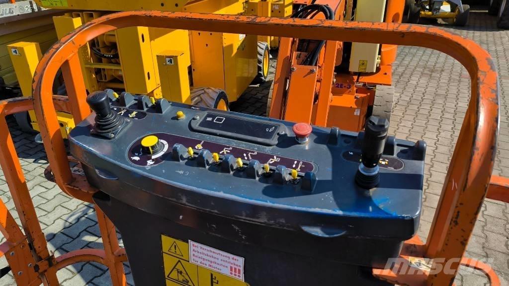 JLG E 300 AJP Elevadores braços articulados