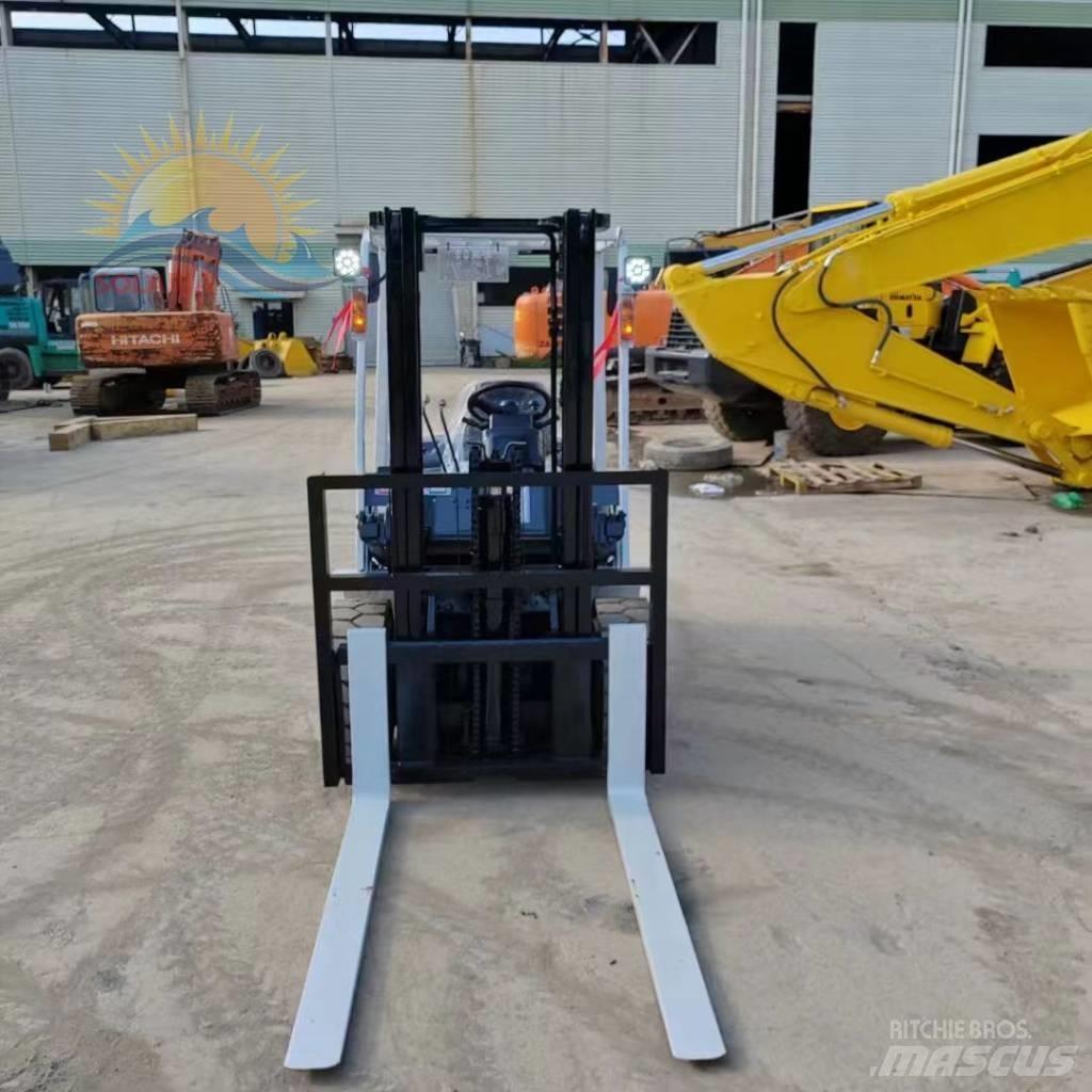 TCM FD30 Empilhadores Elevadores