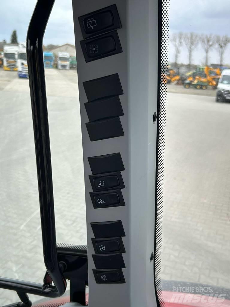 Valtra A 104 Tratores Agrícolas usados