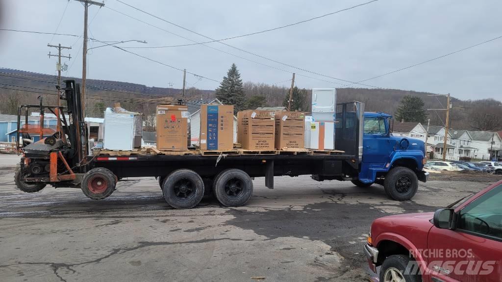 Ford F9000 Camiões estrado/caixa aberta