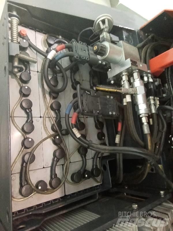Combilift C 3000CBE Empilhadores eléctricos