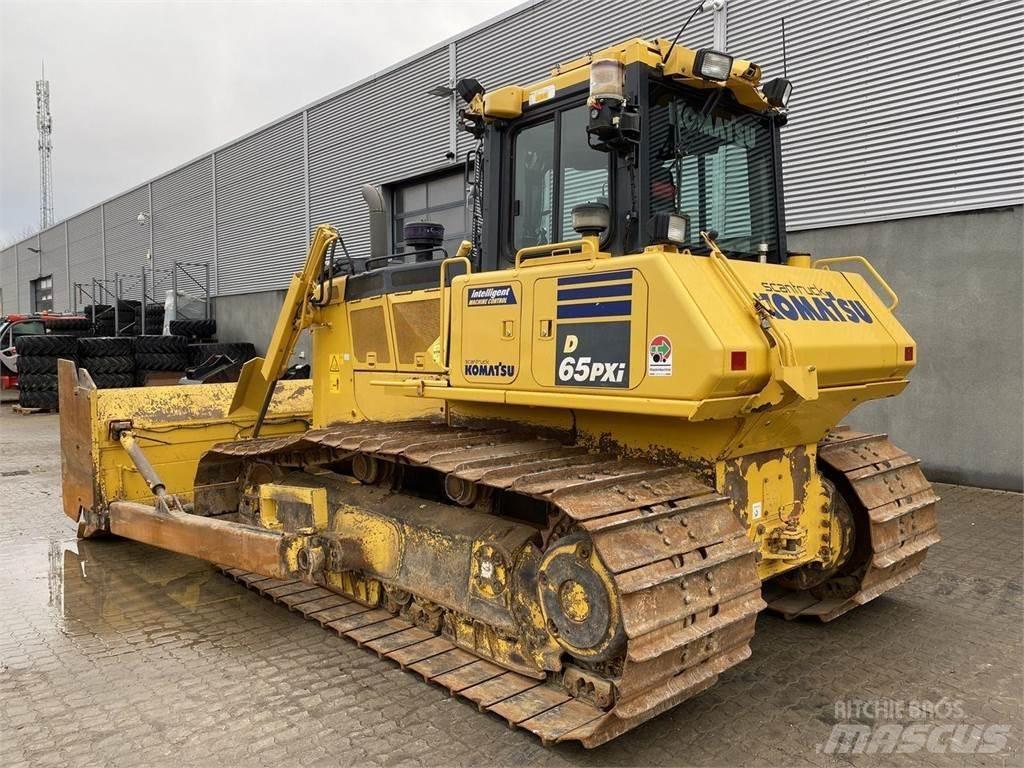 Komatsu D65PXI-18 Dozers - Tratores rastos
