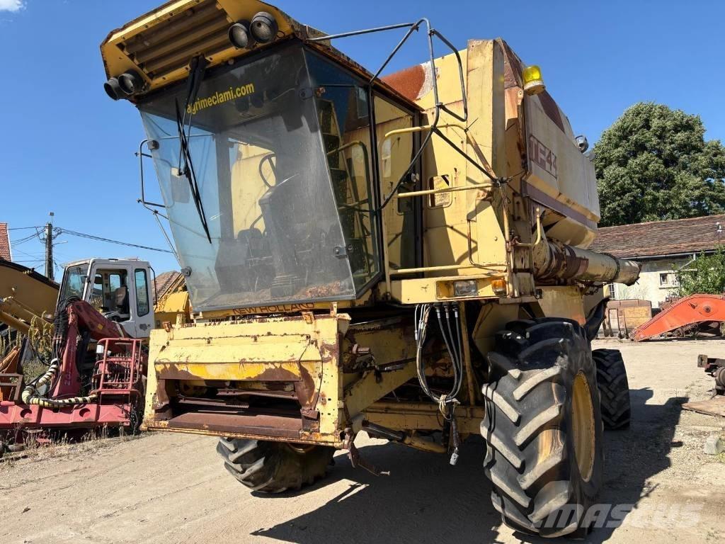 New Holland TF 42 Ceifeiras debulhadoras
