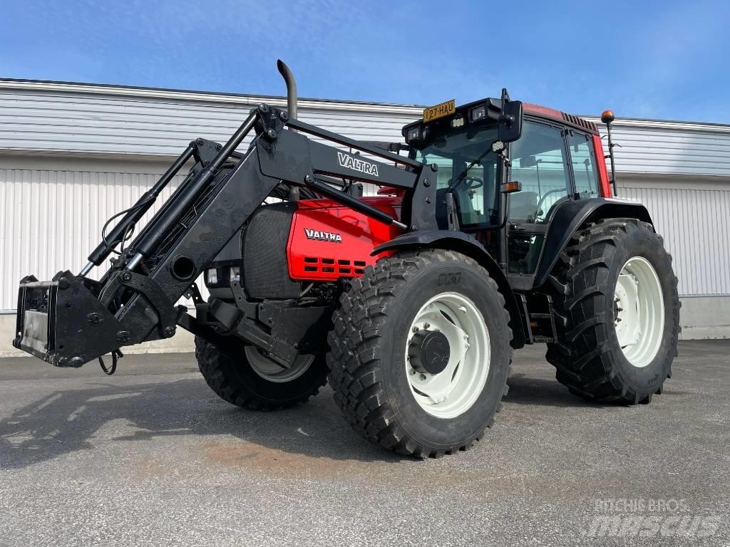 Valtra X 120 Tratores Agrícolas usados