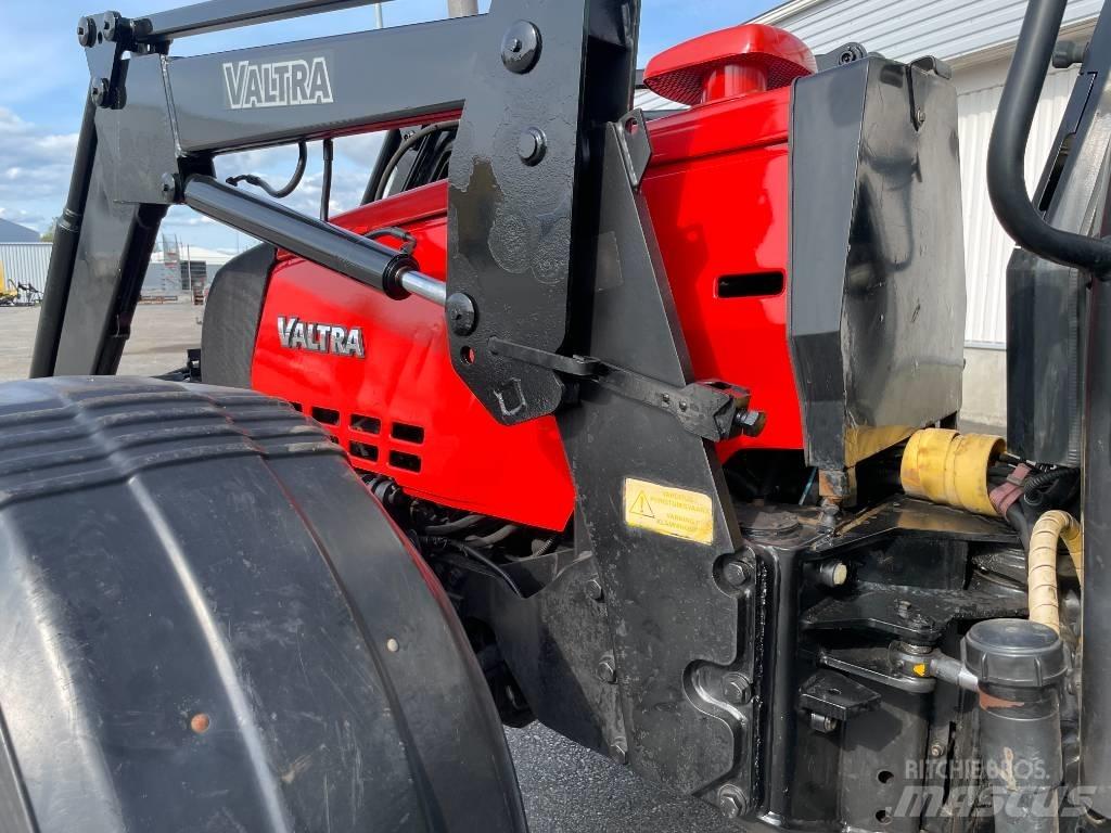 Valtra X 120 Tratores Agrícolas usados