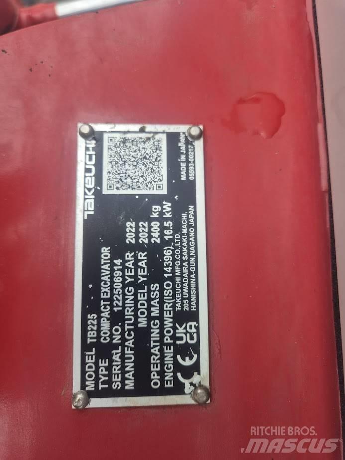 Takeuchi TB 225 Miniescavadeiras