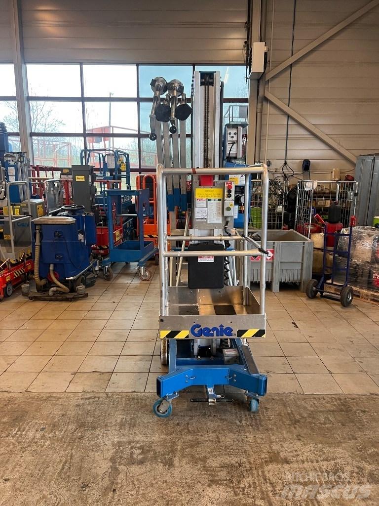 Genie AWP 30 Plataformas de Mastro Vertical
