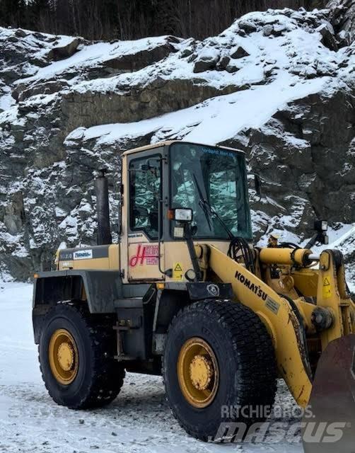 Komatsu WA 270 Carregadeiras de rodas